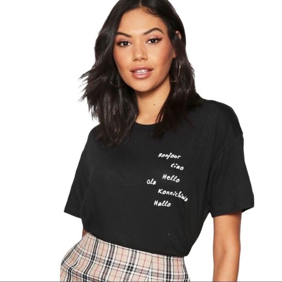 NEW Black Graphic Tee Short Sleeve Crew Neckline Relax Fit T-Shirt - Picture 2 of 4